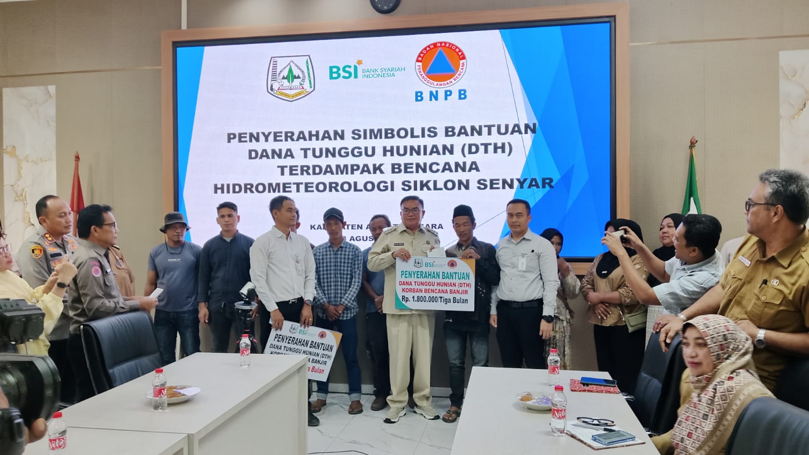 344 KK Korban Banjir di Agara Terima Dana Tunggu Hunian