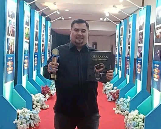 Ketua DPRK Agara Denny Febrian Roza Raih Serambi Award 2026