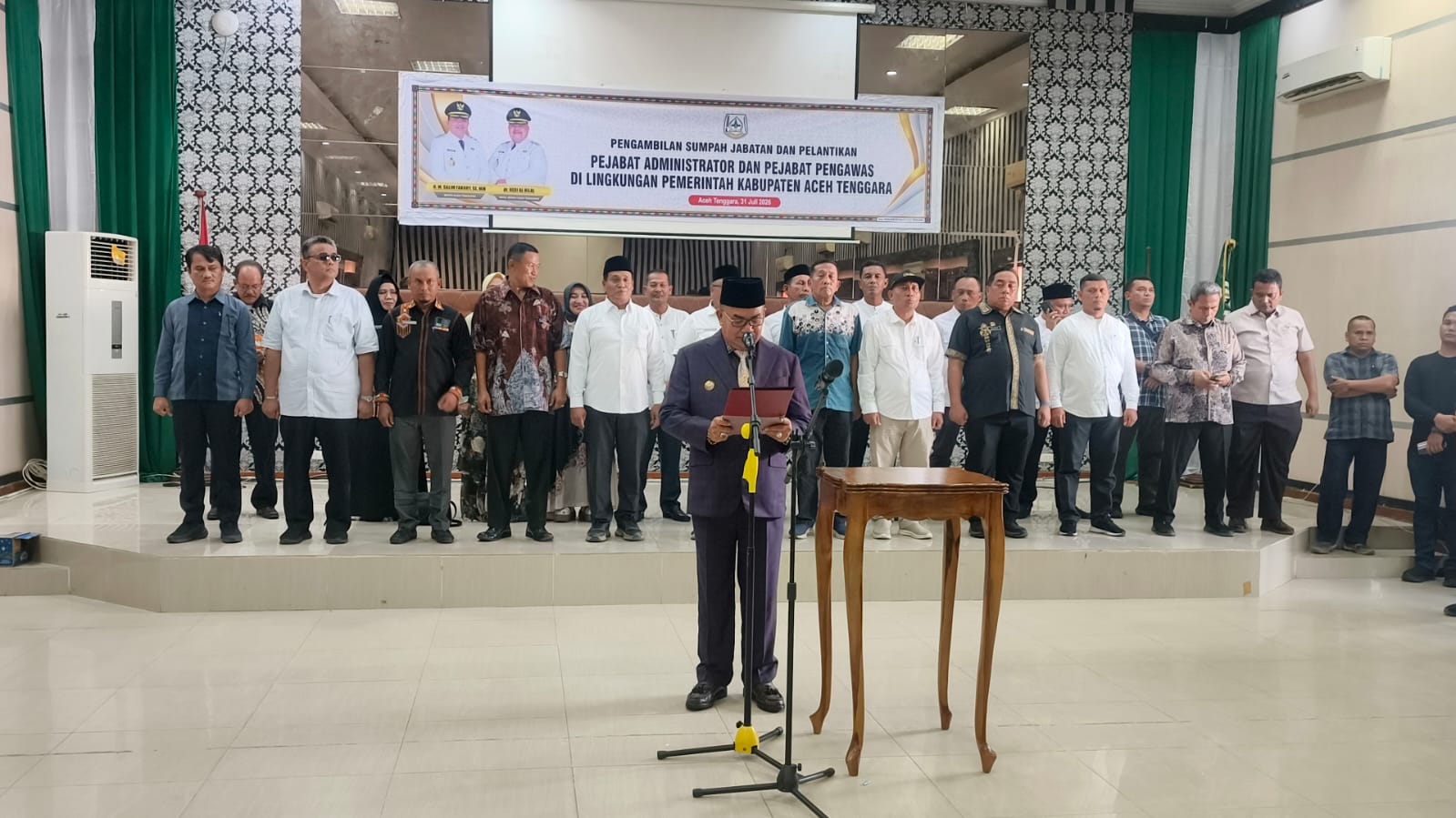 Optimalkan Tata Kelola, Bupati Salim Fakhry Lantik Pejabat Administrator dan Pengawas,