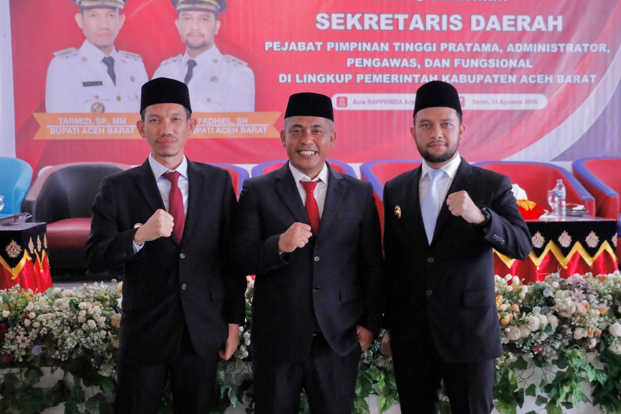 Bupati Tarmizi Lantik Kurdi sebagai Sekda Definitif, Sejumlah Pejabat Resmi Diambil Sumpah